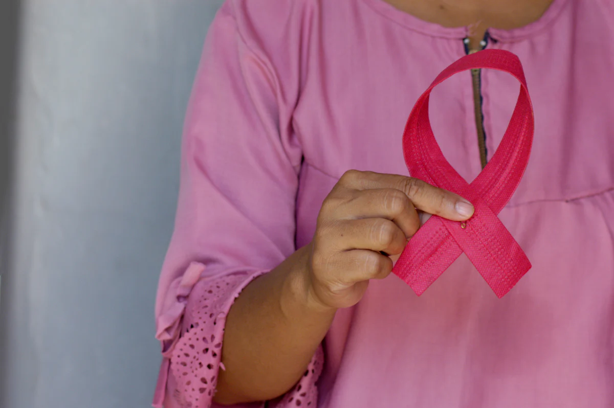 Cáncer de mama: lo que tu EPS te debe y nadie te dice