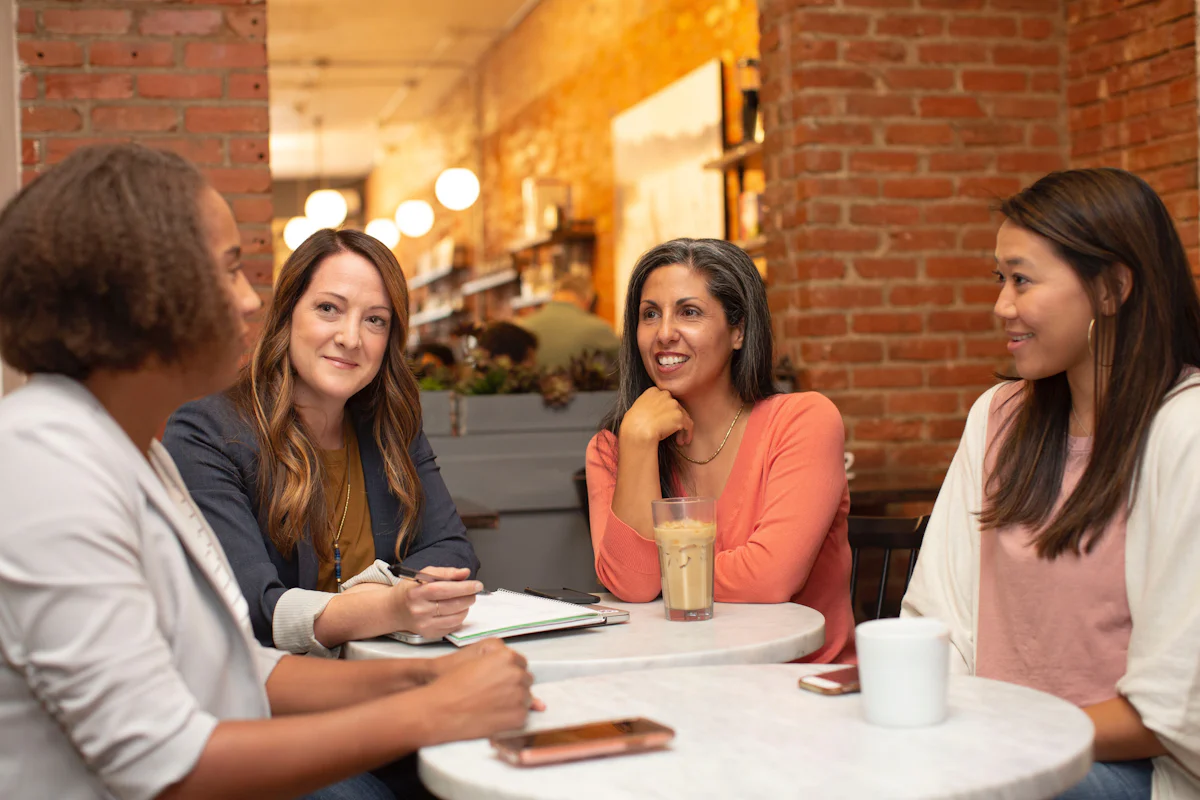 Cómo armar una red de apoyo entre amigas